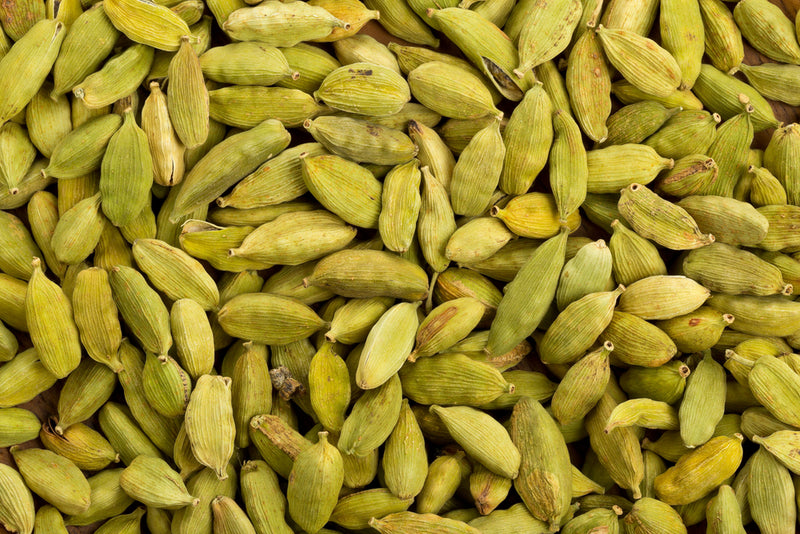 スリヤナグリ グリーンカルダモンホール（500グラム）