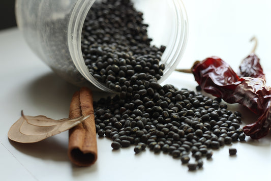 Suryanagri Urad Black Whole (1 kg)